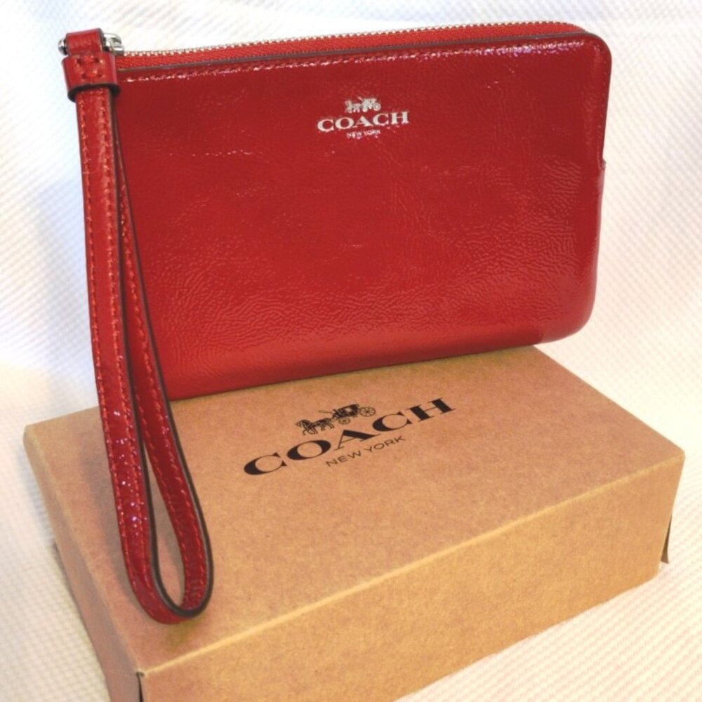 Coach Patent Leather Corner Zip Wristlet in Red, NWOT